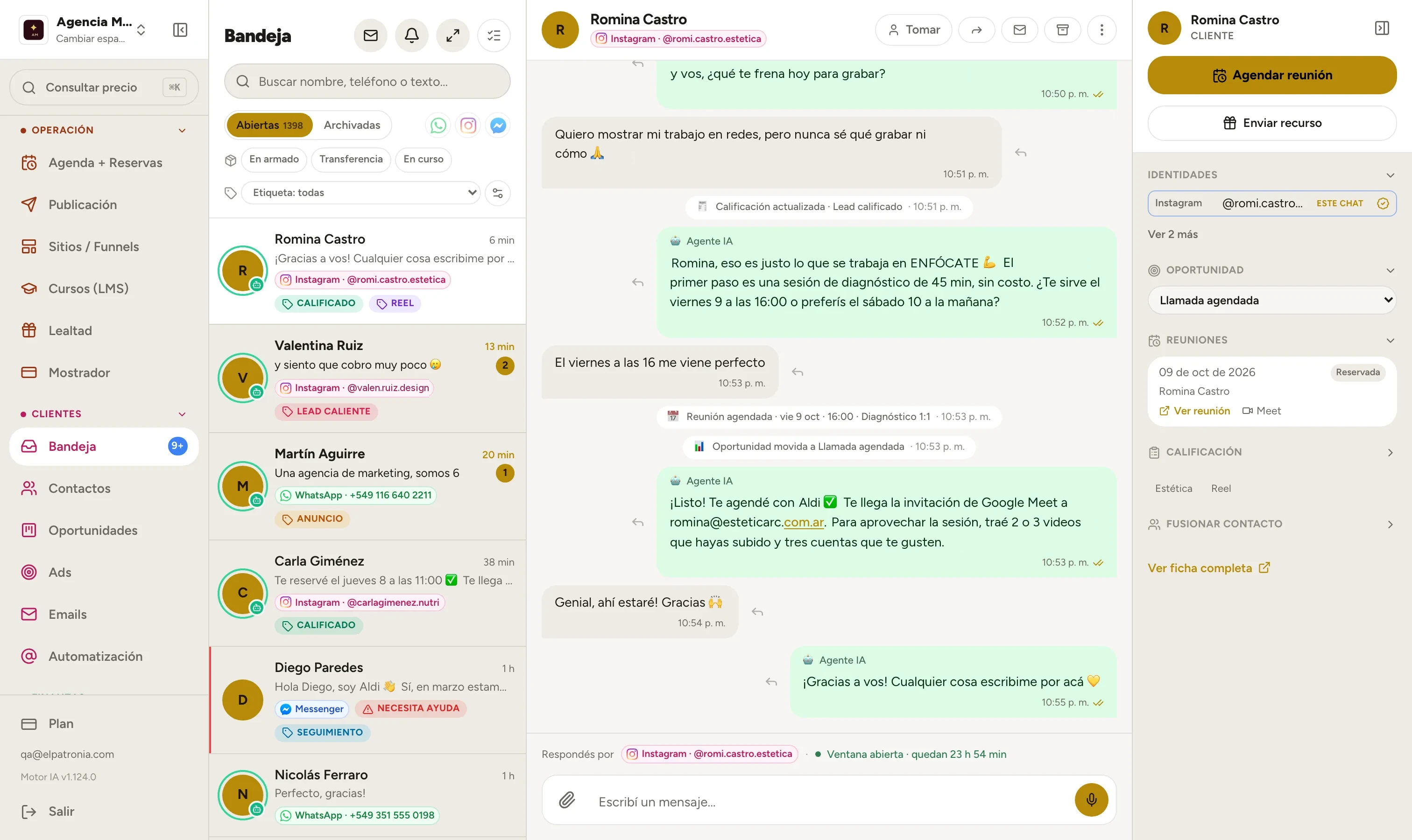 Bandeja de Agencia Moshi con el agente IA