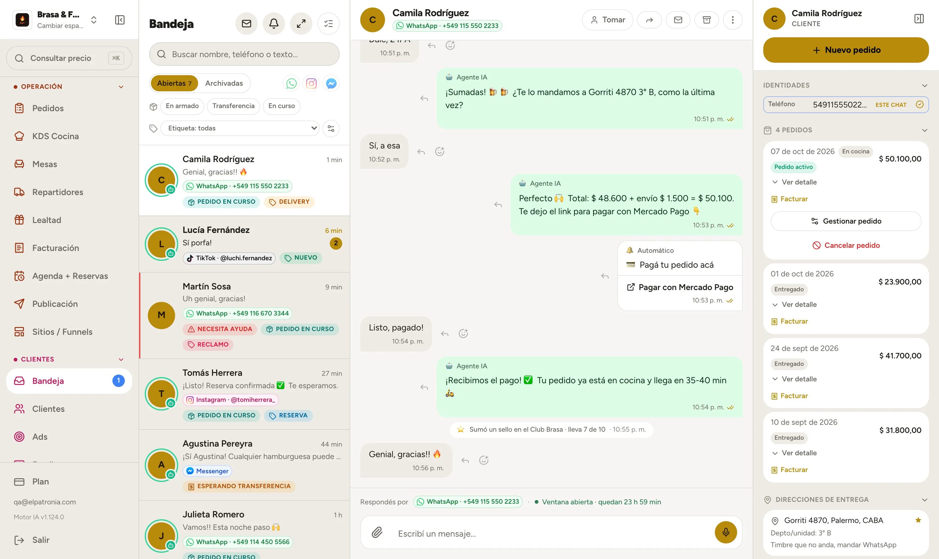 Bandeja con las conversaciones de WhatsApp, Instagram y Messenger de Brasa & Fuego